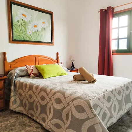 Casa de Férias In Caleta De Mit Terrasse By Interhome